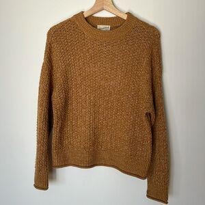 Universal Thread | XS Mustard Crewneck Sweater